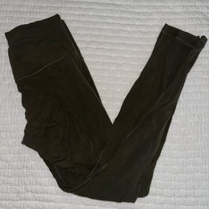 Lululemon leggings, size 8 28in inseam